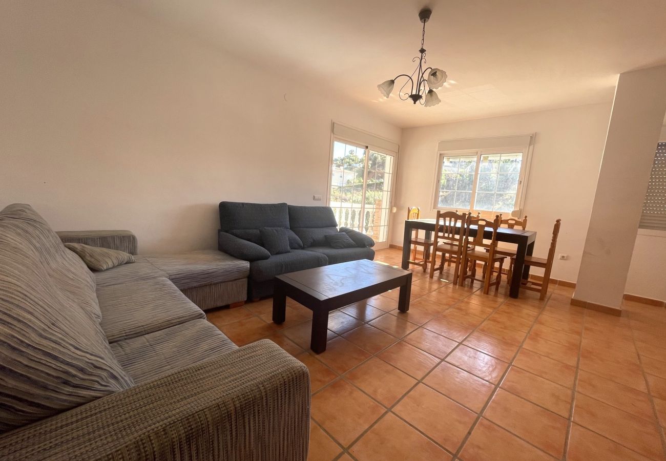Wohnung in La Cala de Mijas - 3 bdm apartment ideal for 6 workers for rent in la