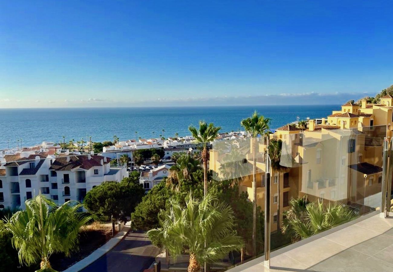 Wohnung in Manilva - A Beautiful Modern 3 bedroom apartment with sea vi