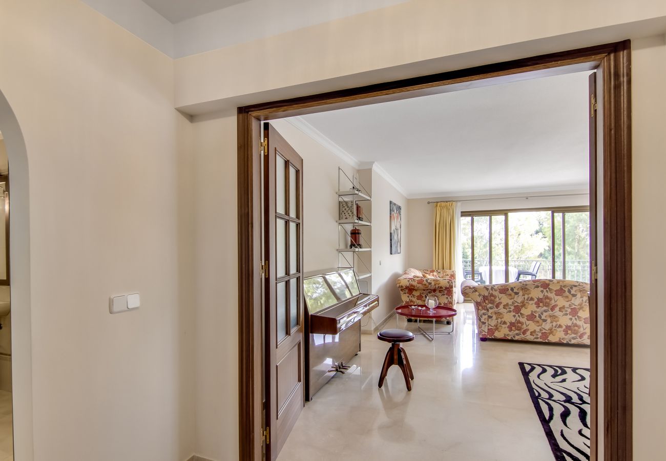 Ferienwohnung in Mijas Pueblo - Spacious 2 bdm apartment with terrace and garage i