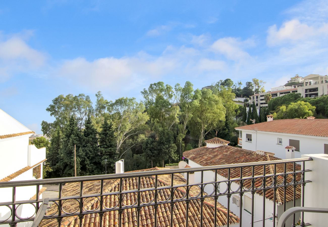 Ferienwohnung in Mijas Pueblo - Spacious 2 bdm apartment with terrace and garage i