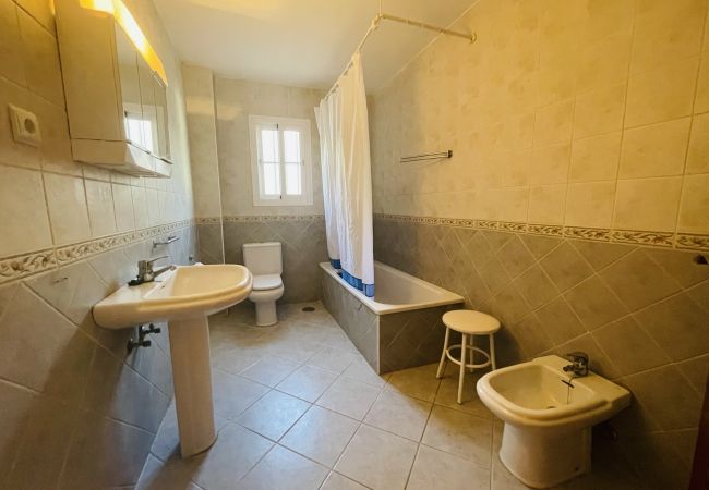 Apartamento en La Cala de Mijas - 3 bdm apartment ideal for 6 workers for rent in la Apartamento en La Cala de Mijas - 3 bdm apartment ideal for 6 workers for rent in la