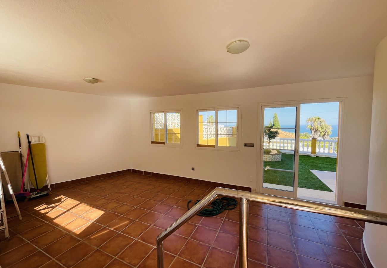 Casa en Benalmádena - Unfurnished 5 bdm villa with views and huge garage