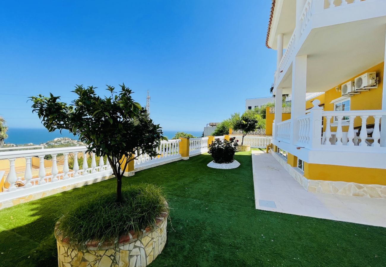 Casa en Benalmádena - Unfurnished 5 bdm villa with views and huge garage