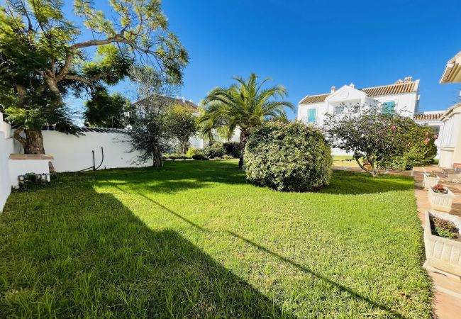 Casa en Marbella - Luxury 4 bdm house with big land and pool in the c Casa en Marbella - Luxury 4 bdm house with big land and pool in the c