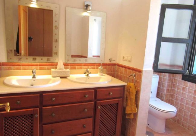 Casa adosada en Guadalmina - Nice unfurnished 4 bedroom townhouse in Guadalmina Casa adosada en Guadalmina - Nice unfurnished 4 bedroom townhouse in Guadalmina