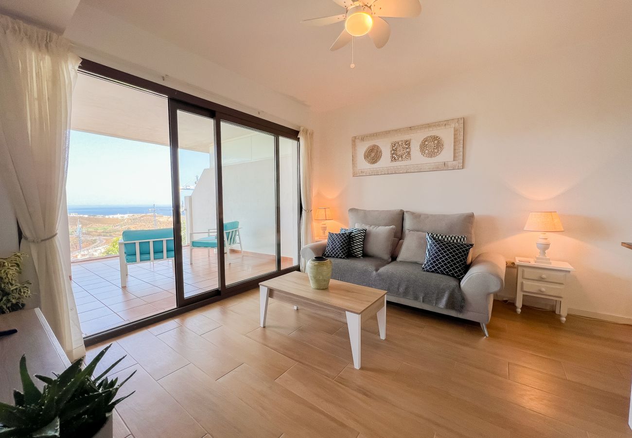 Apartamento en Mijas Costa - La Cala ,golf, pool and sea view