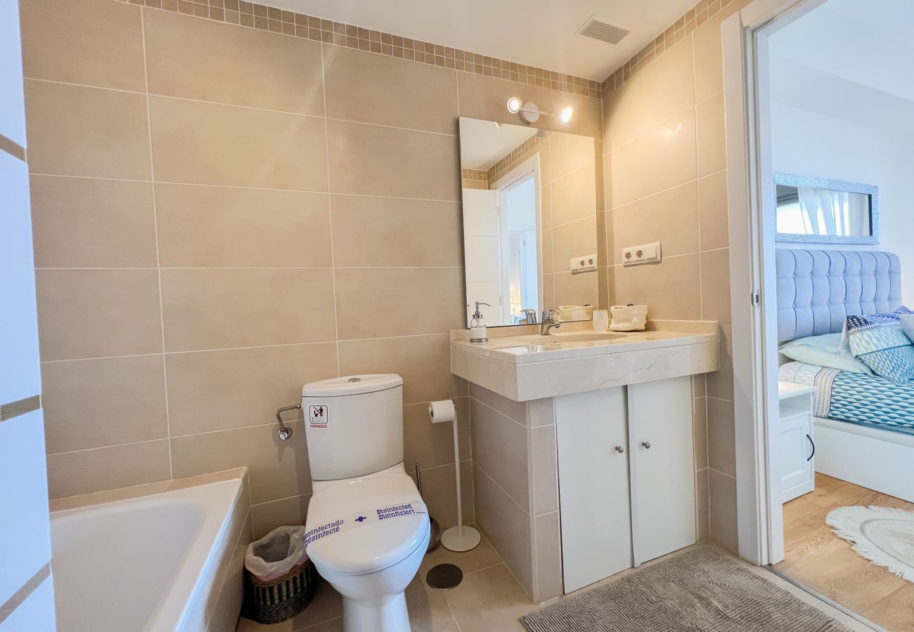 Apartamento en Mijas Costa - La Cala ,golf, pool and sea view