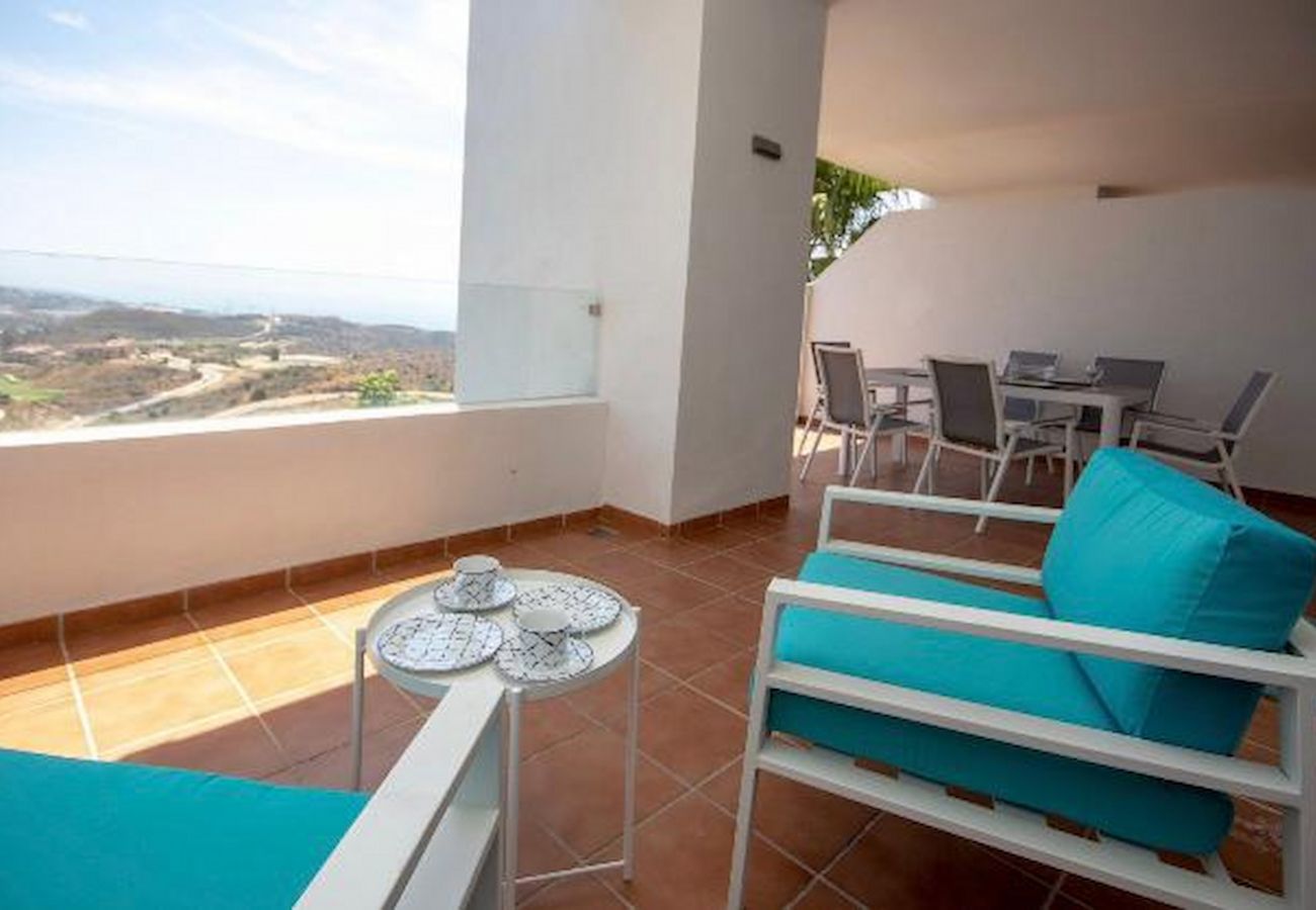 Apartamento en Mijas Costa - La Cala ,golf, pool and sea view