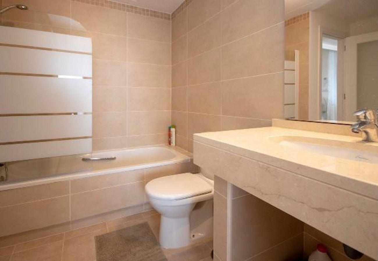 Apartamento en Mijas Costa - La Cala ,golf, pool and sea view