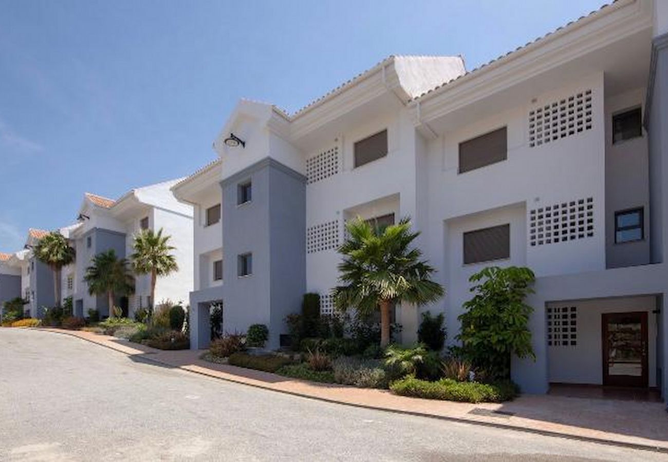 Apartamento en Mijas Costa - La Cala ,golf, pool and sea view