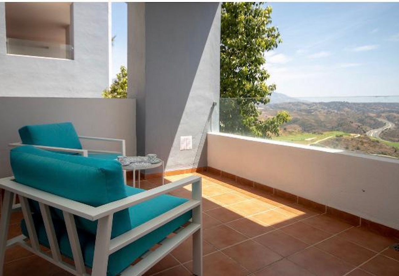 Apartamento en Mijas Costa - La Cala ,golf, pool and sea view