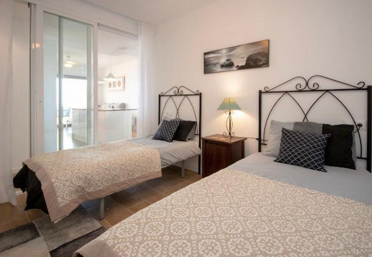 Apartamento en Mijas Costa - La Cala ,golf, pool and sea view