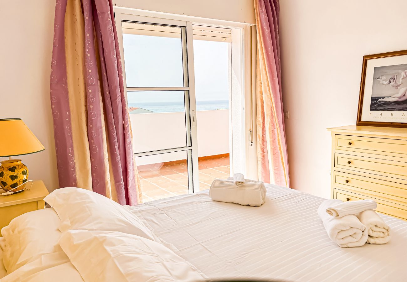 Apartamento en El Faro - El faro ,holidays and sea views