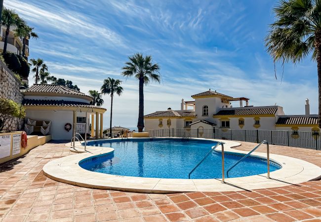 Apartamento en Mijas Costa - Mediterranean, pool and holidays