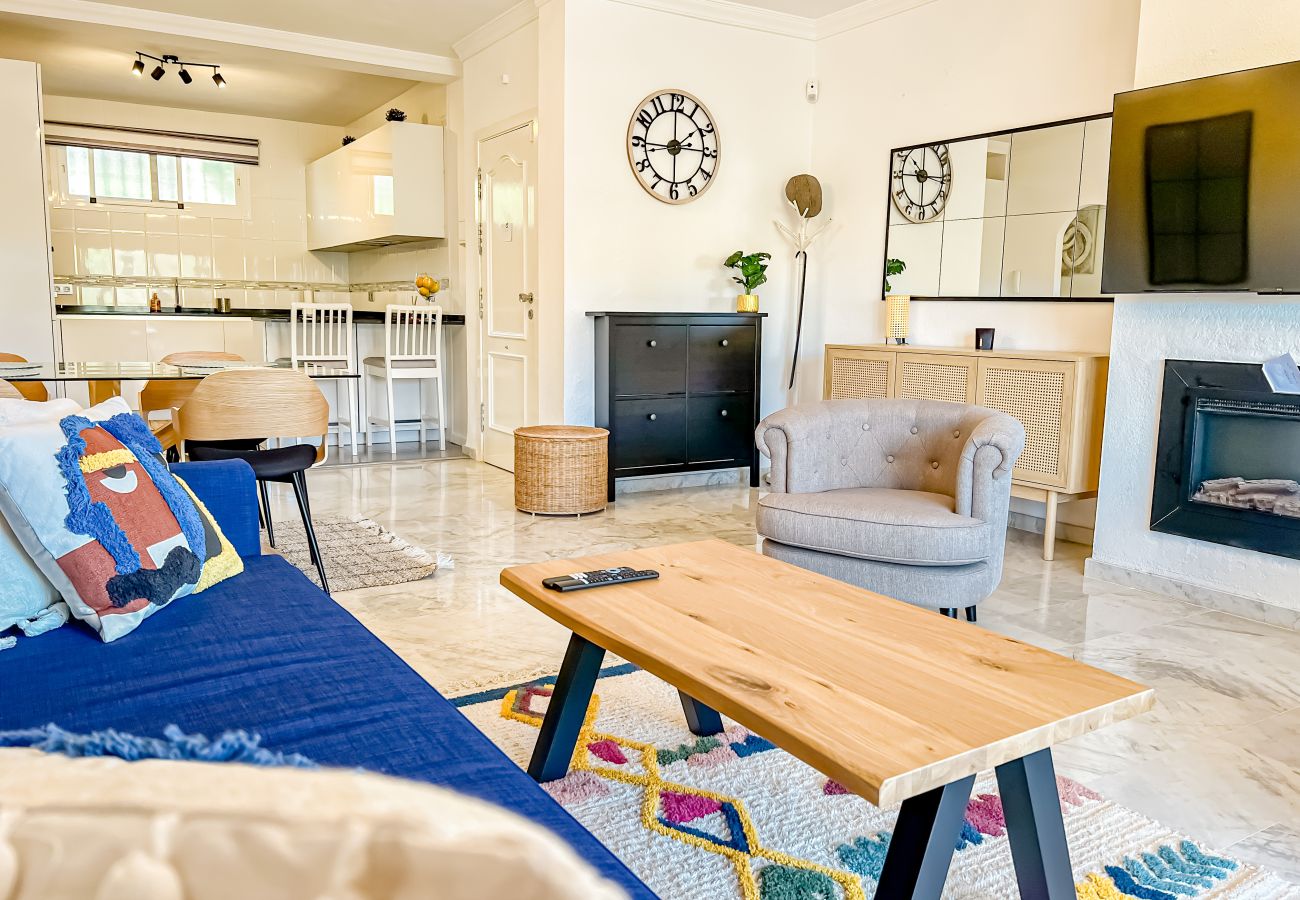 Apartamento en Mijas Costa - Mediterranean, pool and holidays