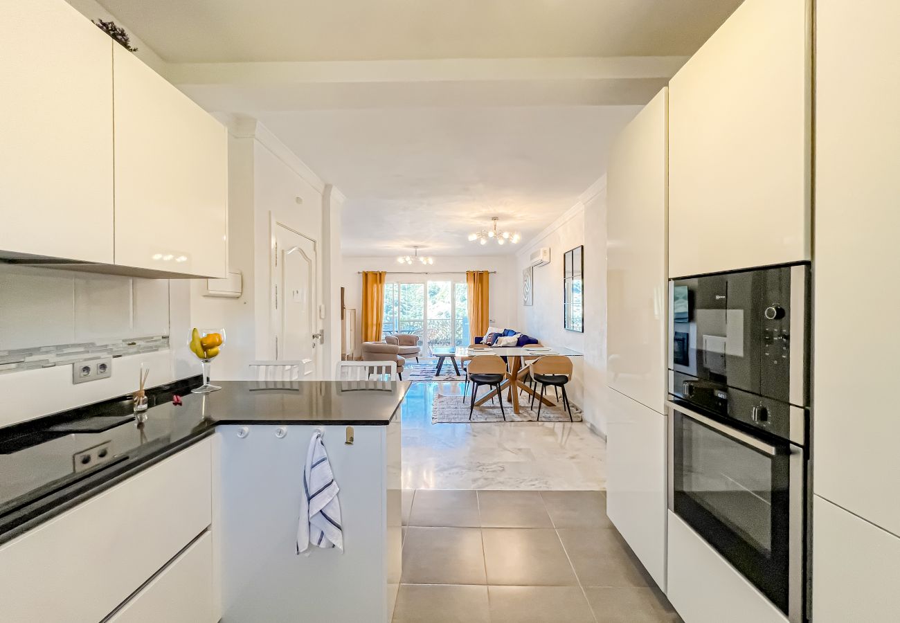 Apartamento en Mijas Costa - Mediterranean, pool and holidays