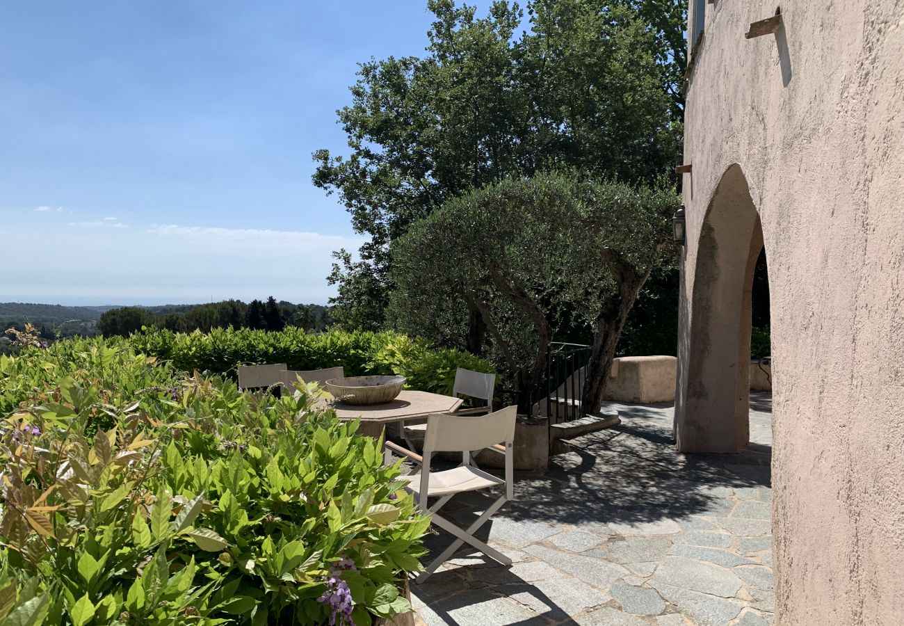 Villa à Mouans-Sartoux - Villa du Domaine de Castellaras