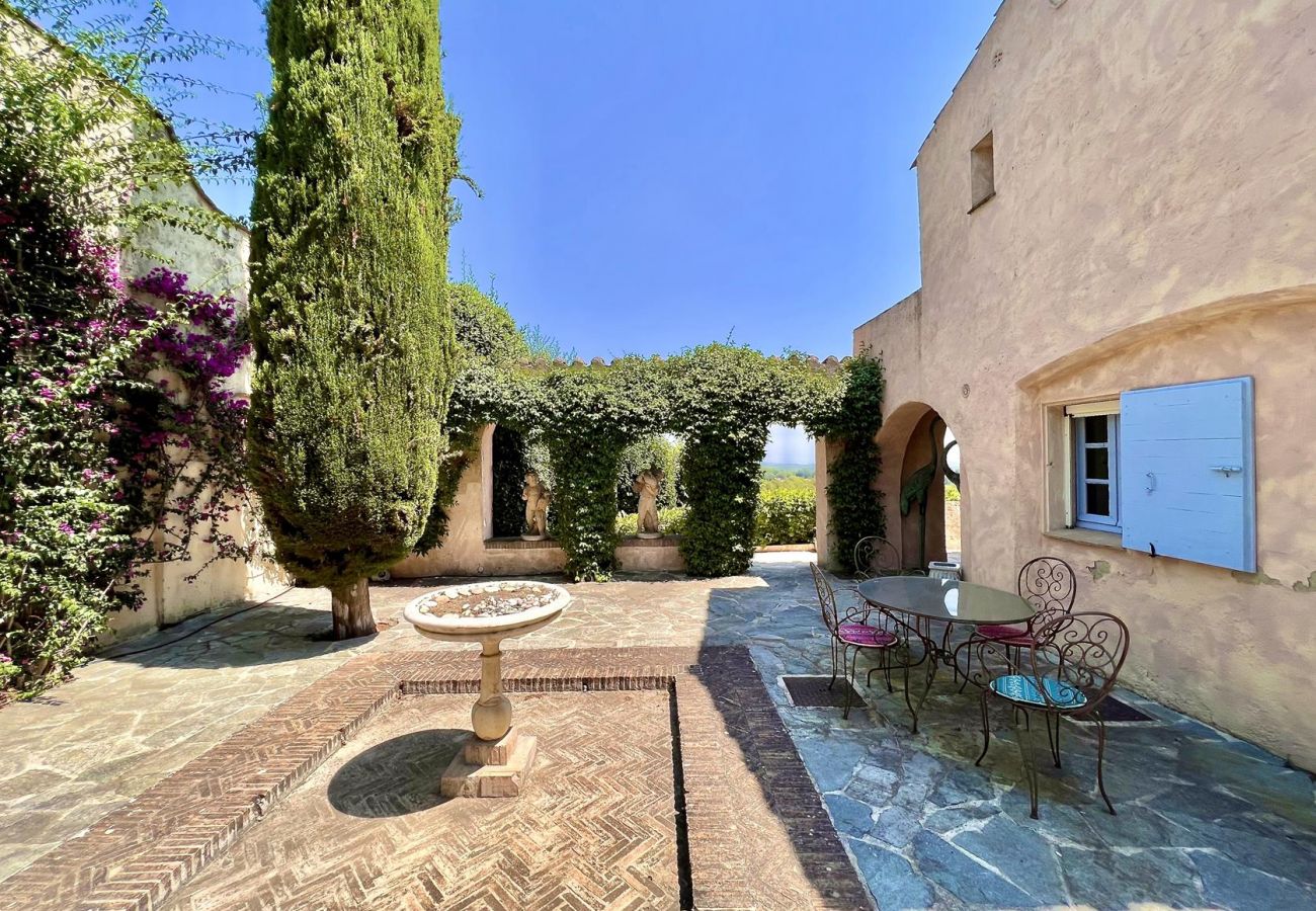 Villa à Mouans-Sartoux - Villa du Domaine de Castellaras