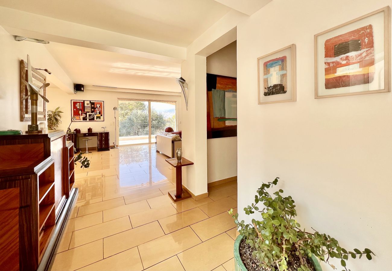 Villa à Grasse - La Villa Ajda, piscine privée