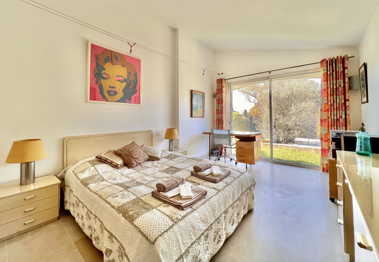 Villa à Grasse - La Villa Ajda, piscine privée