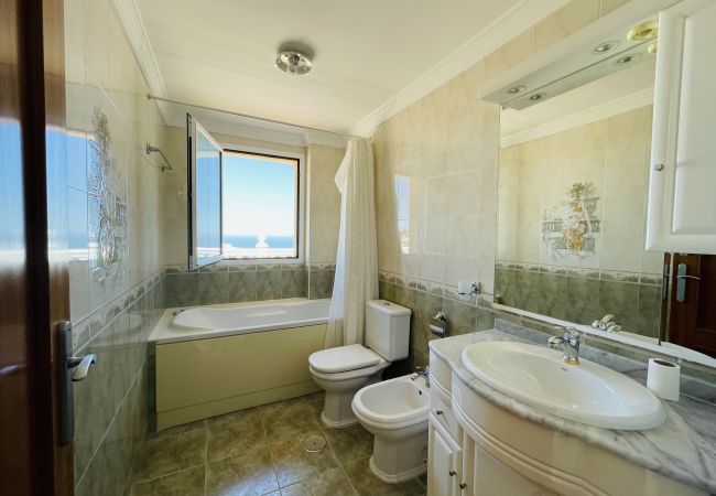 Maison à Benalmadena - Unfurnished 5 bdm villa with views and huge garage Maison à Benalmadena - Unfurnished 5 bdm villa with views and huge garage