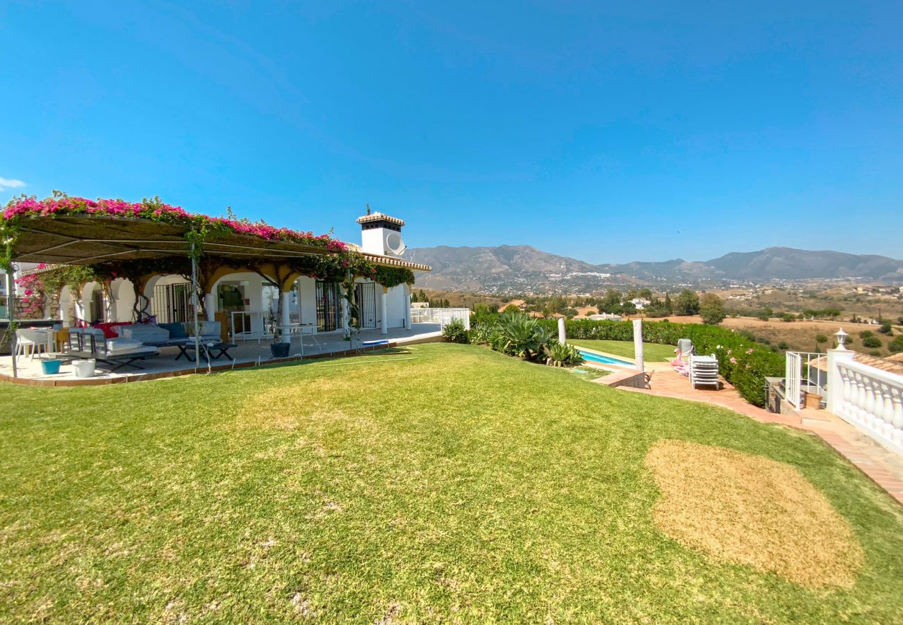 Villa à Mijas Costa - Luxury villa with amazing sea views in Mijas, avai