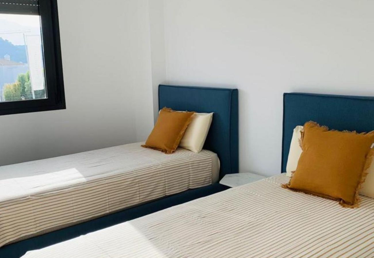 Appart au dernier étage à Estepona - Penthouse moderne de 2 chambres avec vue sur la mer à Estepona