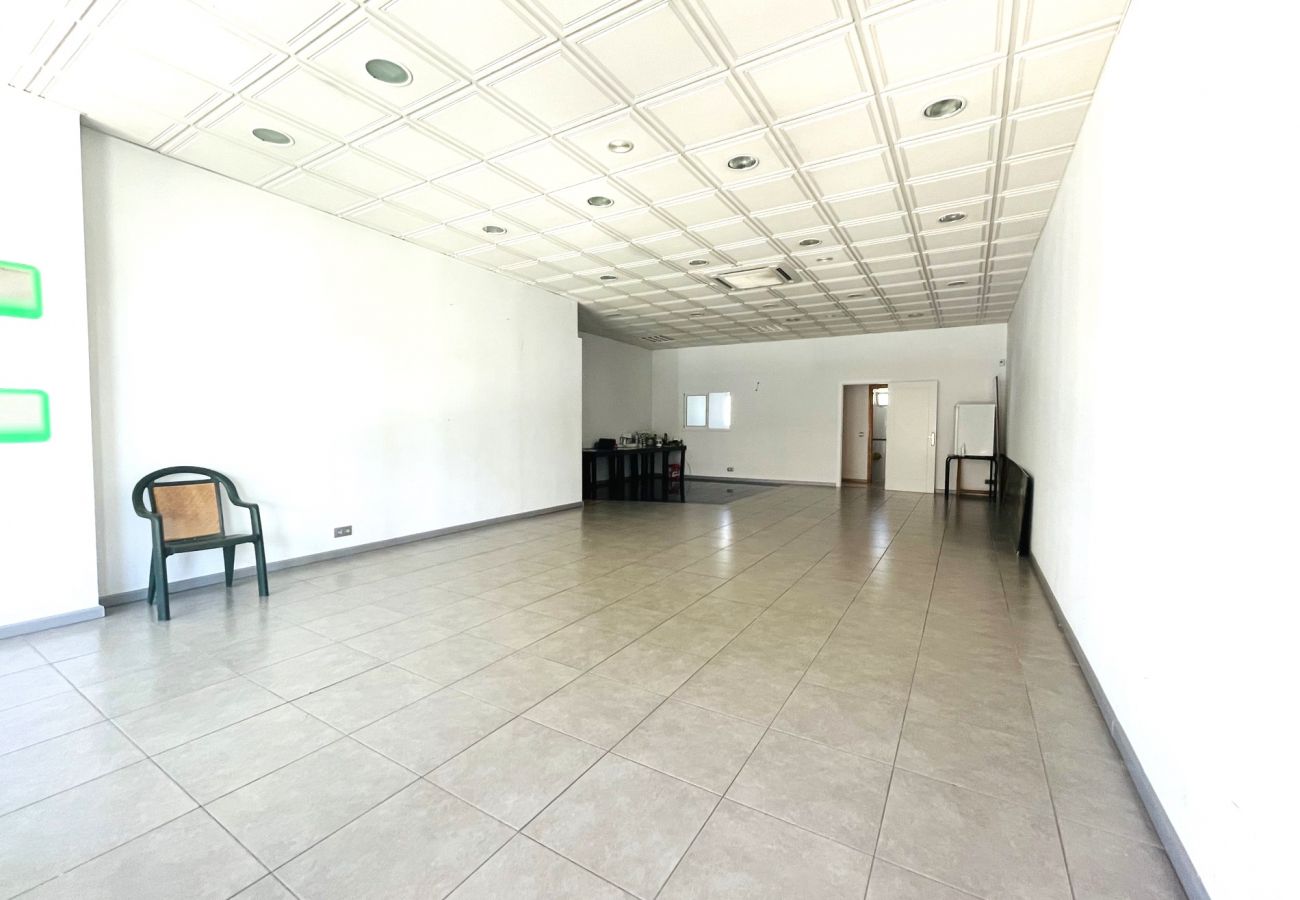 Commercial space in La Cala de Mijas - Comercial premises for rent in busy location