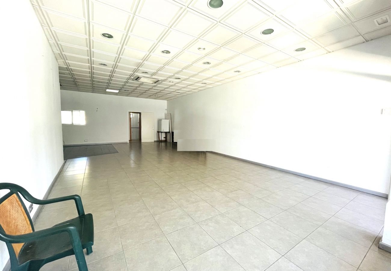 Commercial space in La Cala de Mijas - Commercial premises for rent in busy location