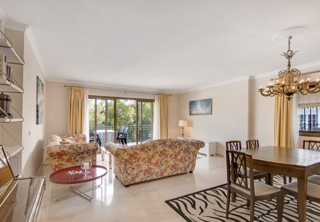 Apartment in Mijas Pueblo - Spacious 2 bdm apartment with terrace and garage i