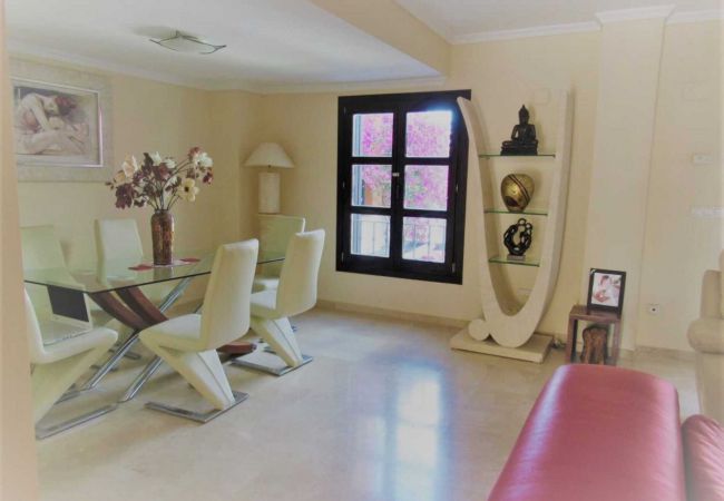 Townhouse in Guadalmina - Nice unfurnished 4 bedroom townhouse in Guadalmina