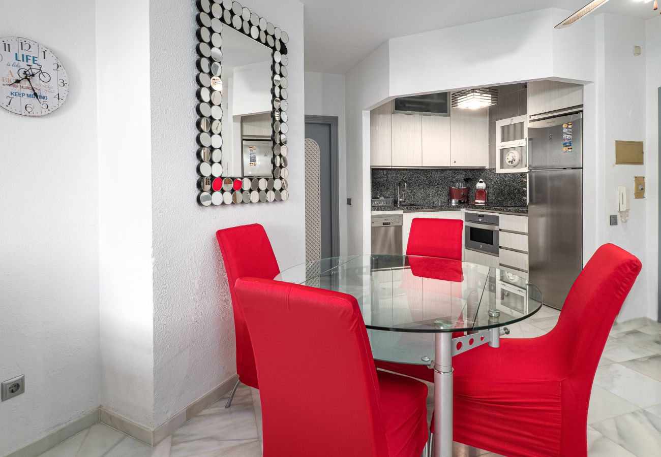 Apartment in Mijas Costa - Calahonda, sea side and pool