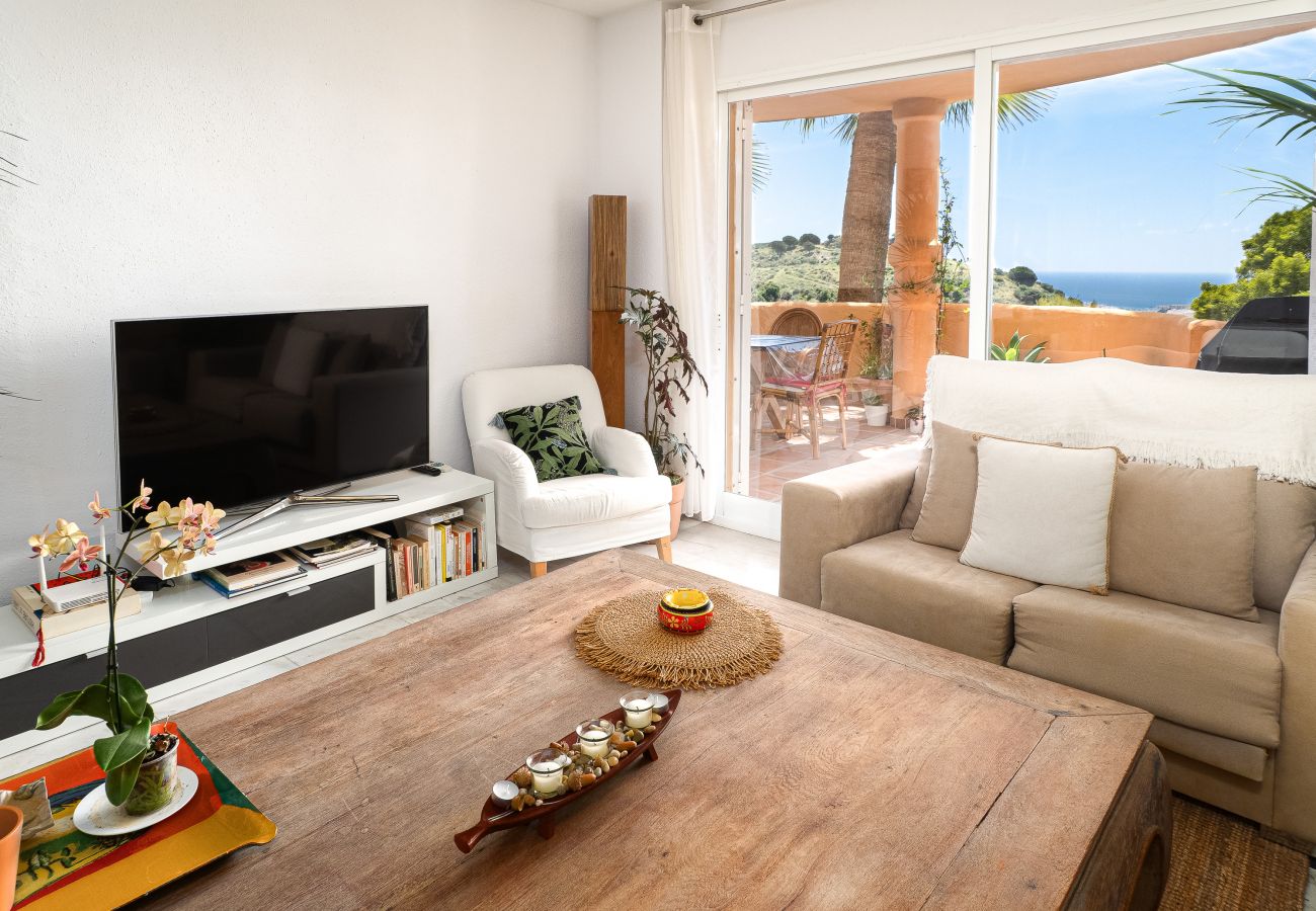 Apartment in Mijas Costa - Beautiful 2 bed apartment with sea views Mijas 