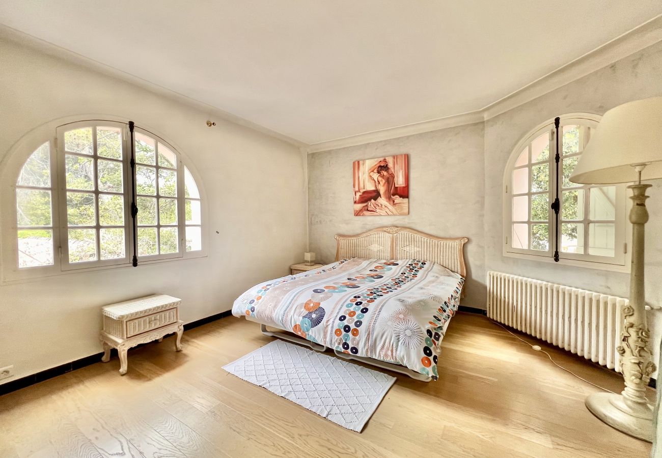 House in Grasse - Le Mas des Oliviers, piscine privée