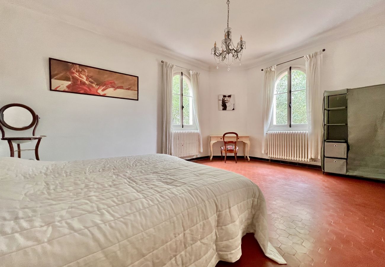 House in Grasse - Le Mas des Oliviers, piscine privée