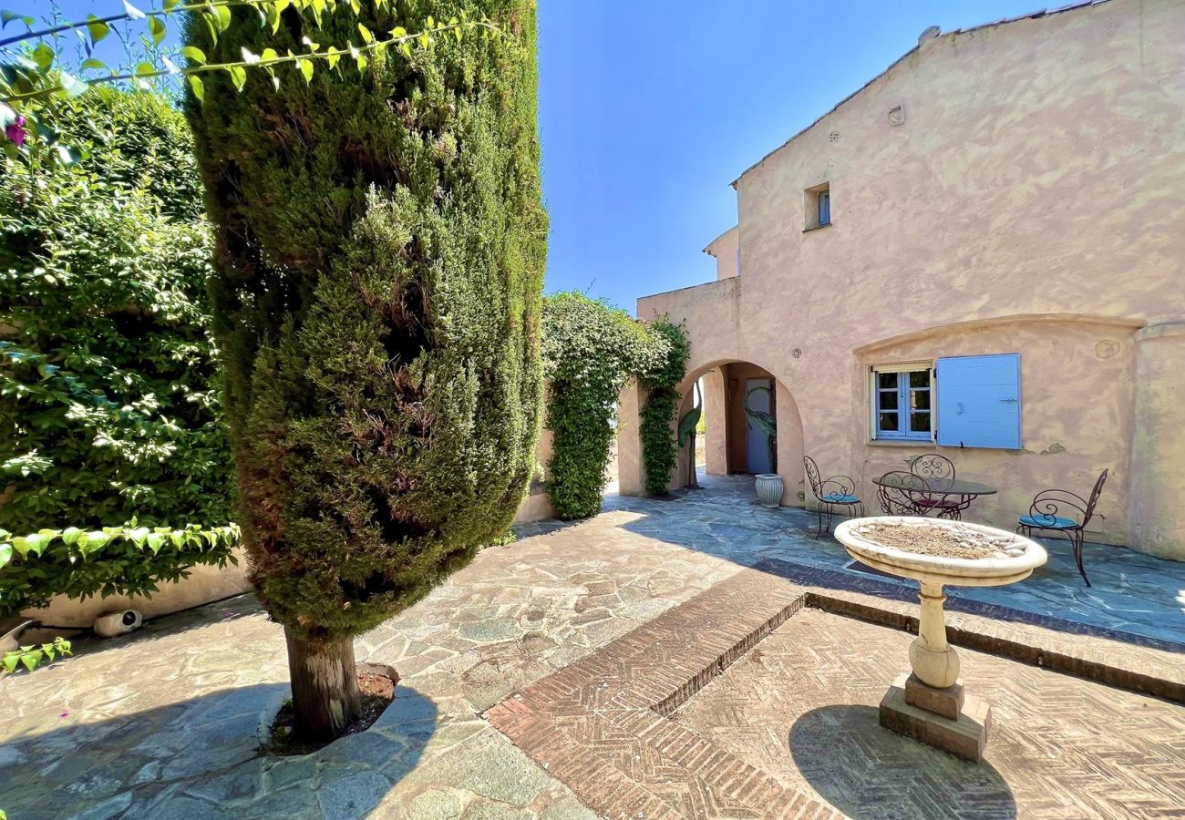 Villa in Mouans-Sartoux - Villa du Domaine de Castellaras
