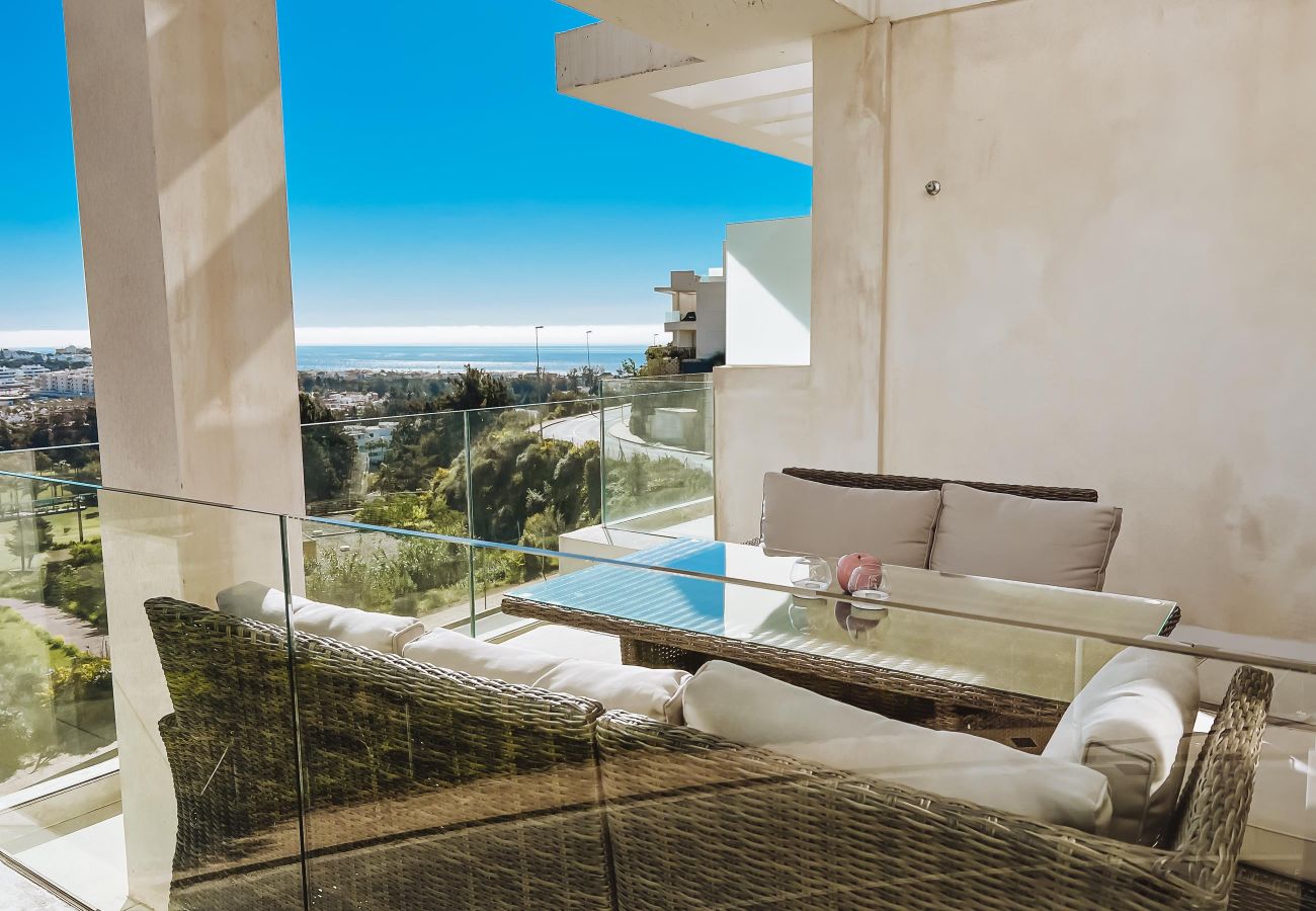 Apartment in Mijas Costa - Casa Banderas, pool and sea view