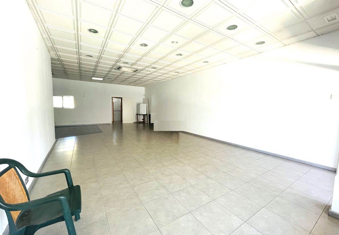 Kommersiell lokal  i La Cala de Mijas - Commercial premises for rent in busy location