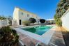 Stuga i Marbella - Luxury 4 bdm house with big land and pool in the c