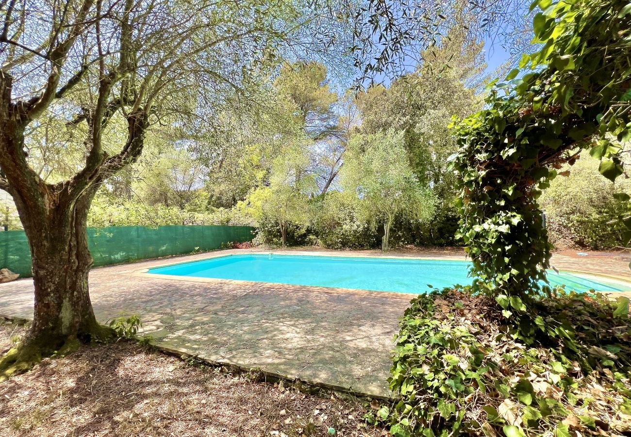 Stuga i Grasse - Le Mas des Oliviers, piscine privée